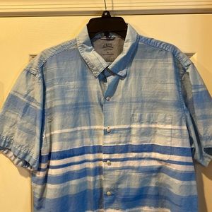 Izod Saltwater XL button down casual